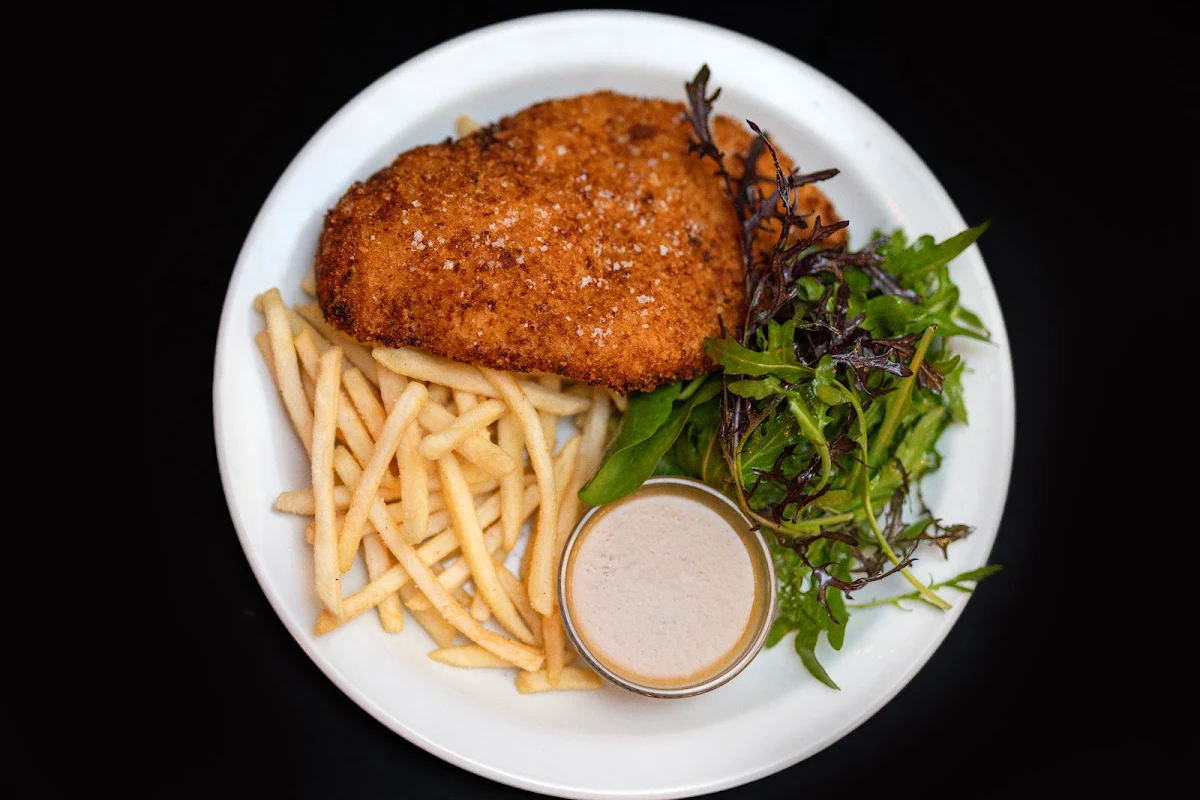 Schnitty, Morty's Joint