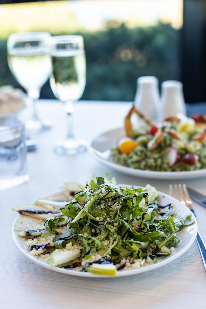 Rocket Salad, 360 On The Hill