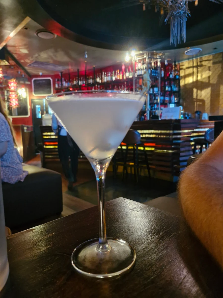 Highlights, Lychee Lounge