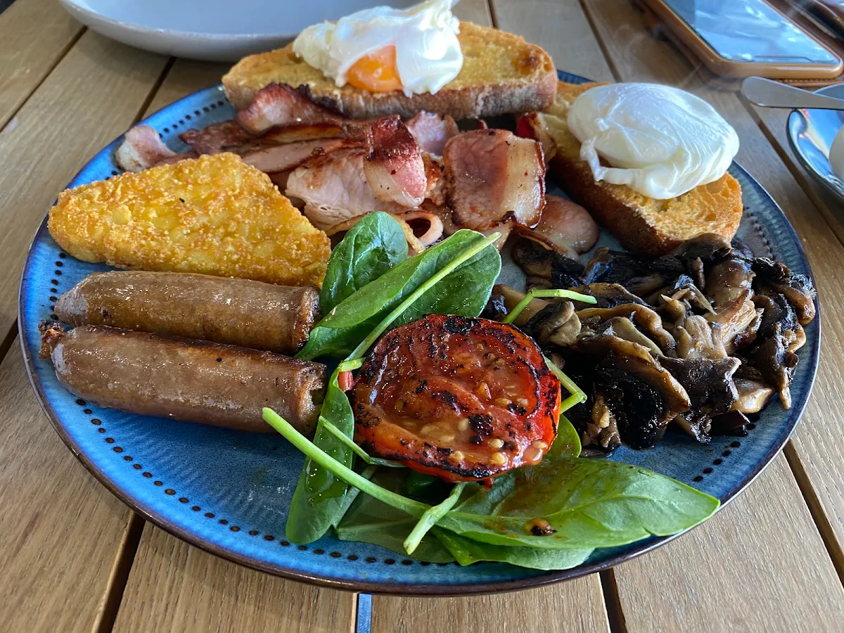 Highlights, Mayfield Corner Cafe