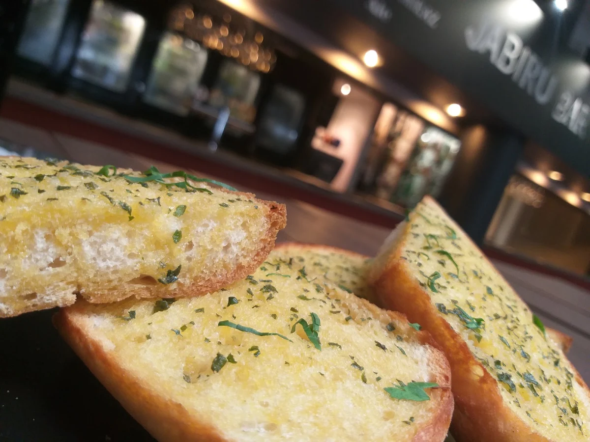 Highlights, Atrium Bar & Garden