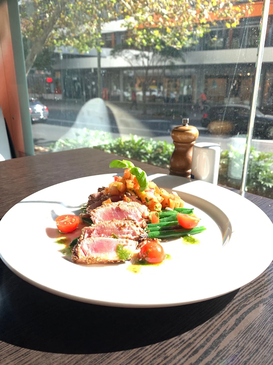 Tuna, The Crystal Restaurant n Bar
