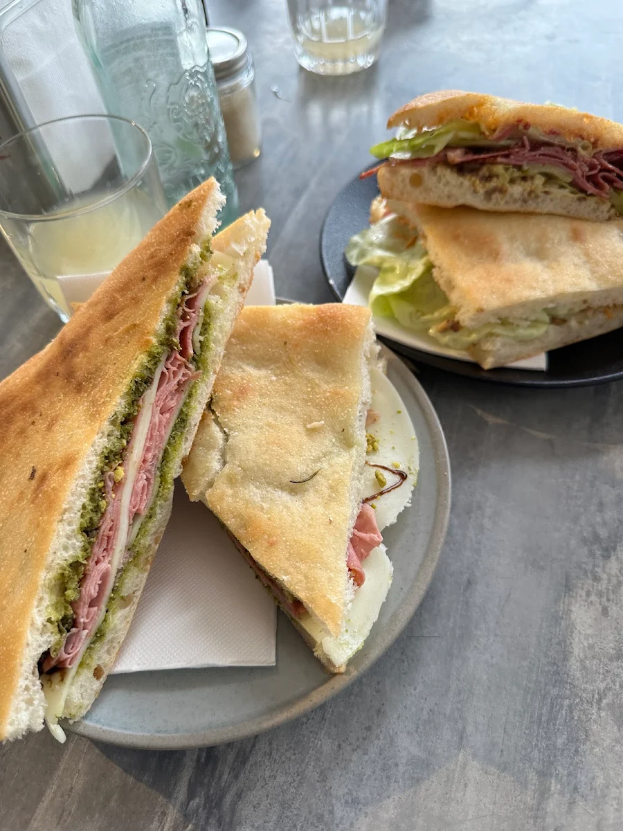 Highlights, Casa Del Cibo