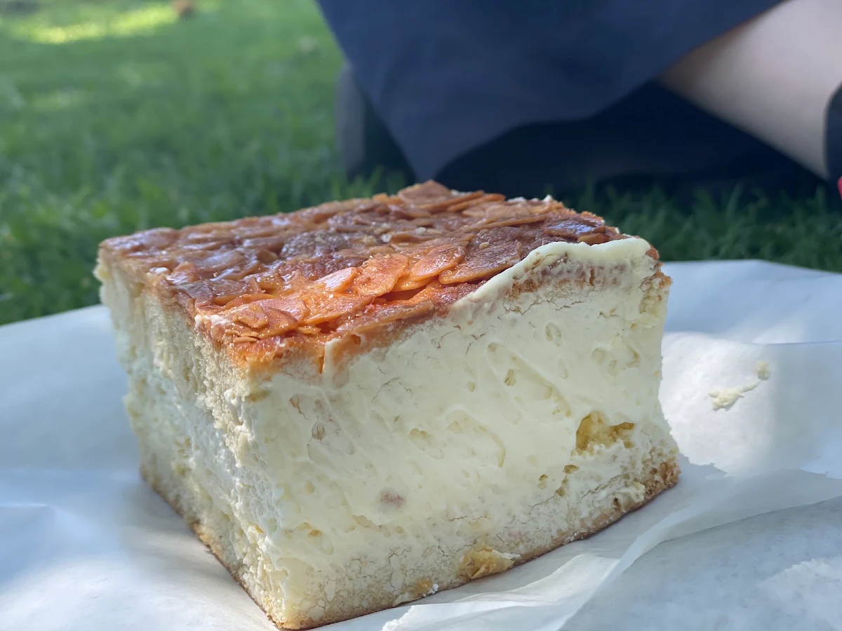 Highlights, Big Apple Bakery