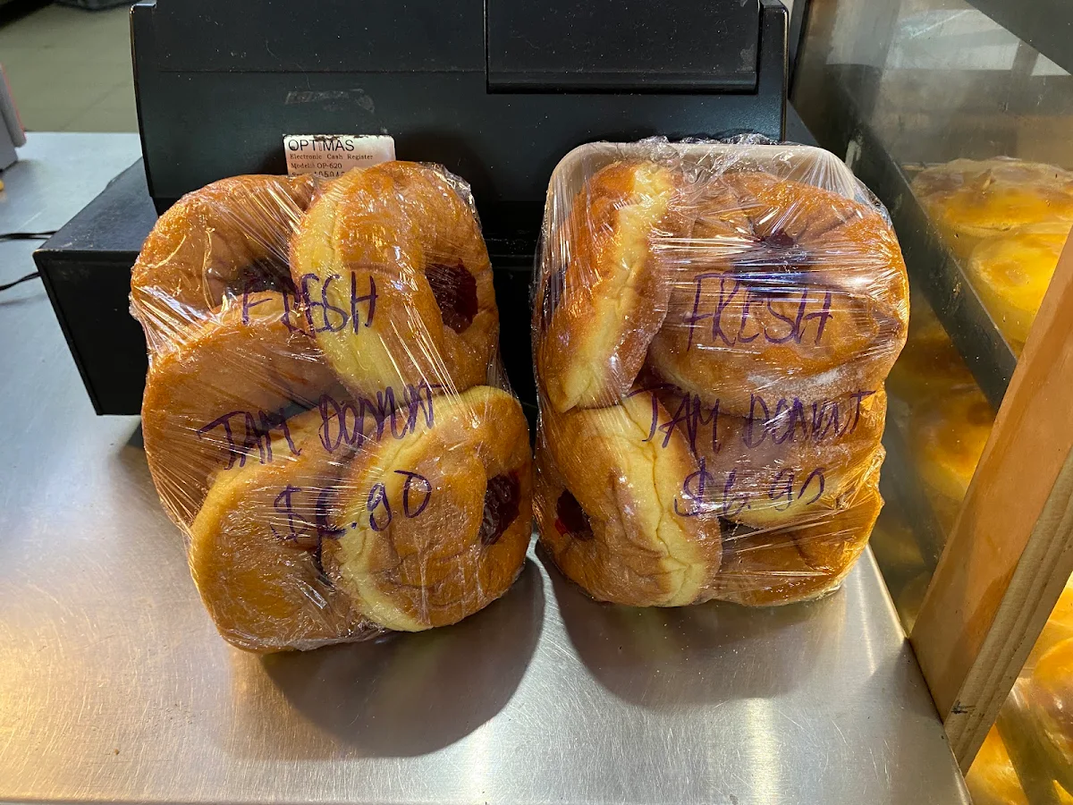 Highlights, Big Apple Bakery