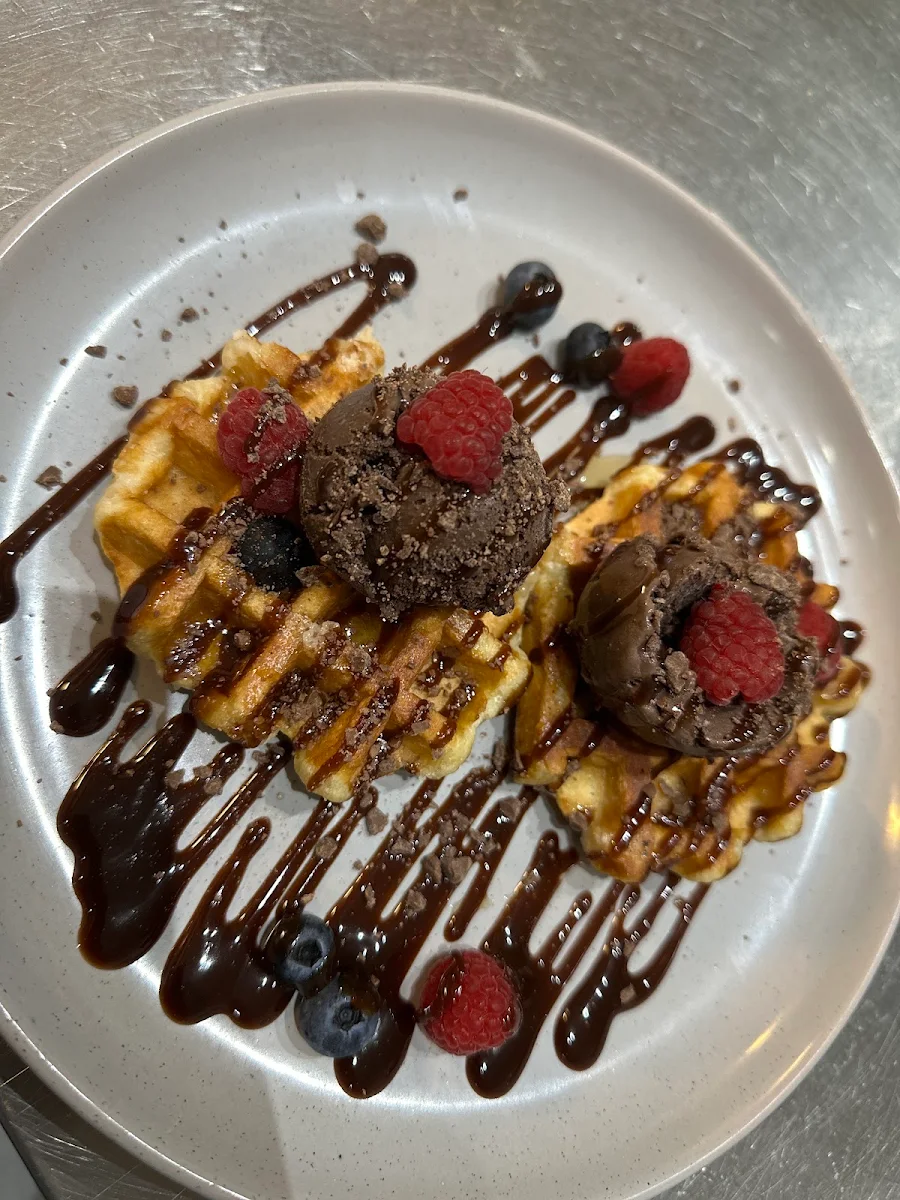 Highlights, WOK N ROL Cafe & Restaurant