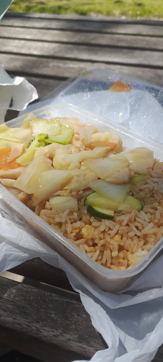 Highlights, Kenny Tucker Chinese Restaurant