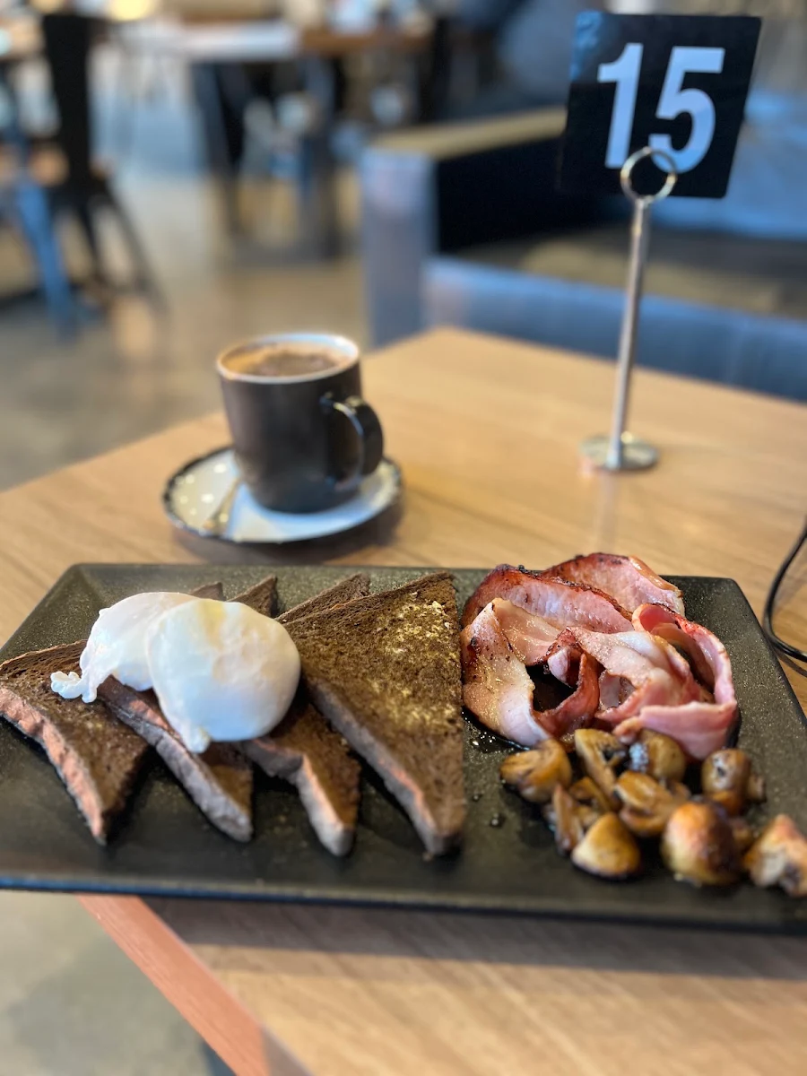 Highlights, Espresso Cafe