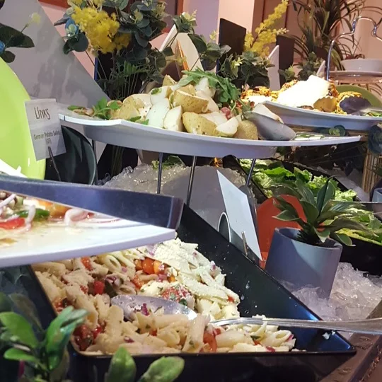Highlights, Links Restaurant