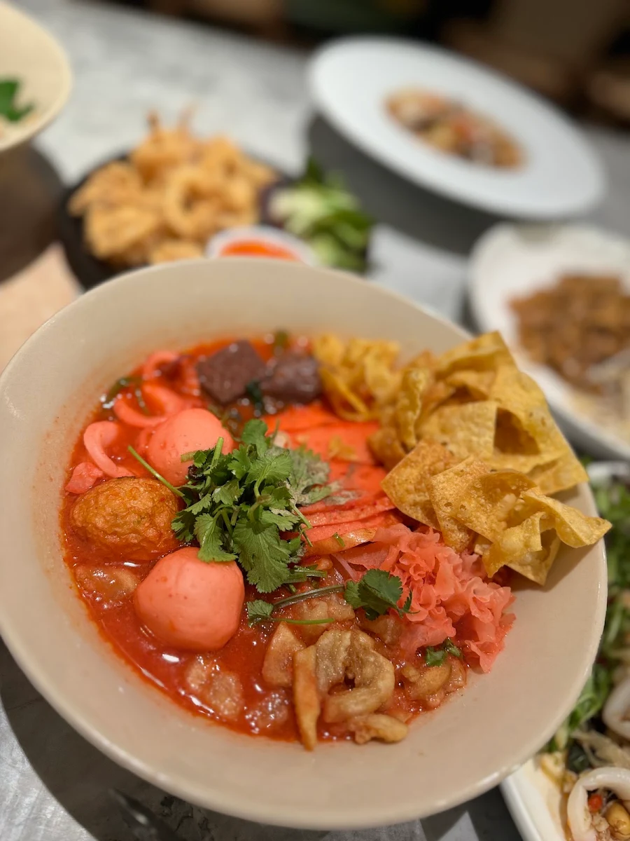 Yen Ta Fo, Abb Air Thai - Chatswood