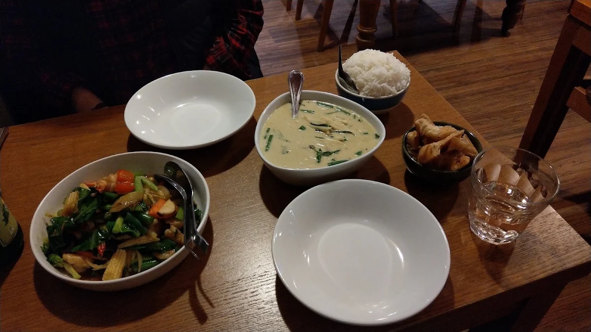 Ginger Prawn and Green Chicken Curry