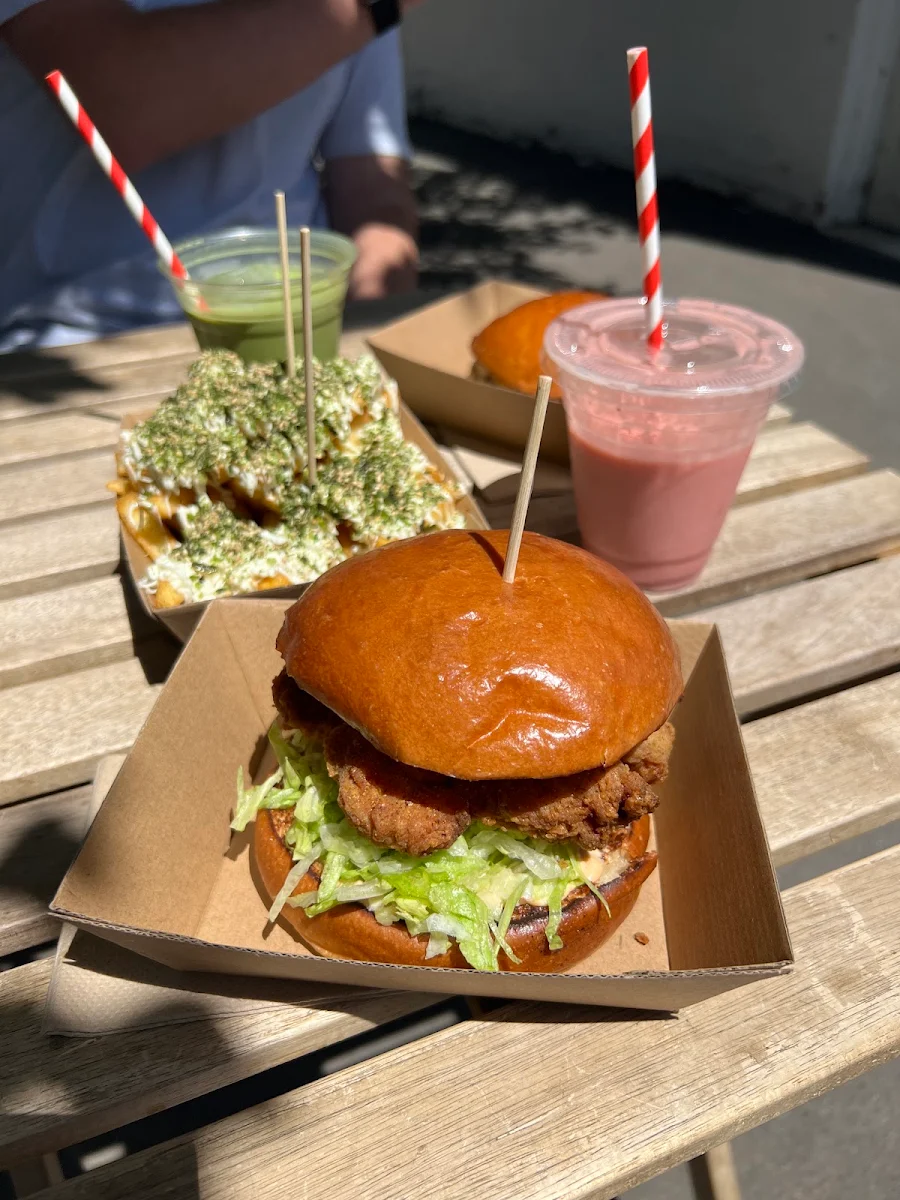 Chicken Burger Classic Burger