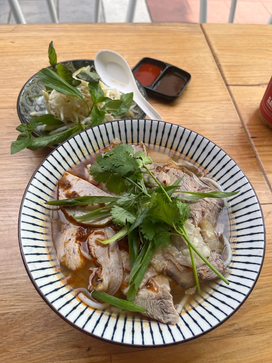 Highlights, Saigon Oi ! Erina