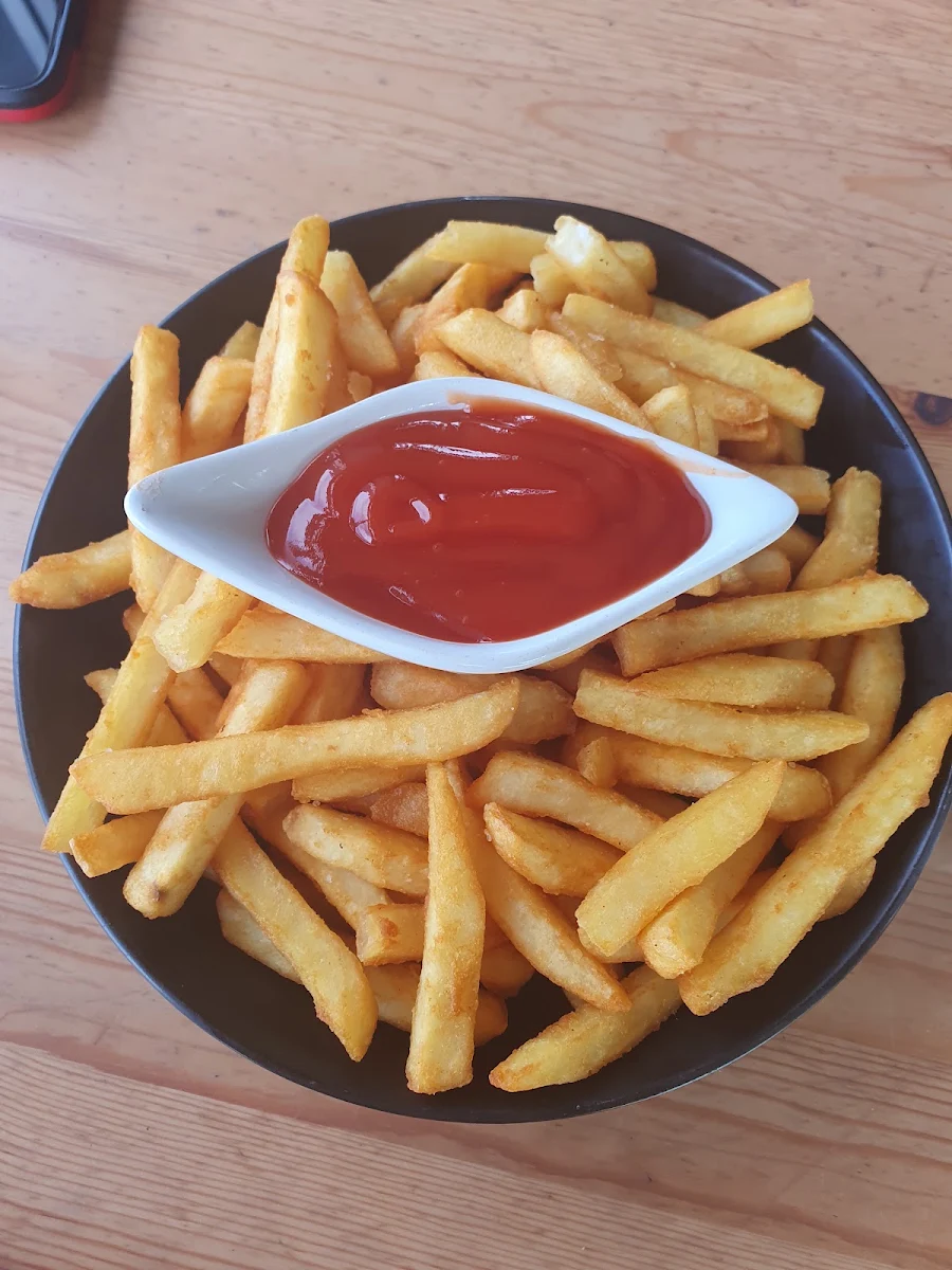 Steak Cut Chips, Wamberal Ocean View Cafe
