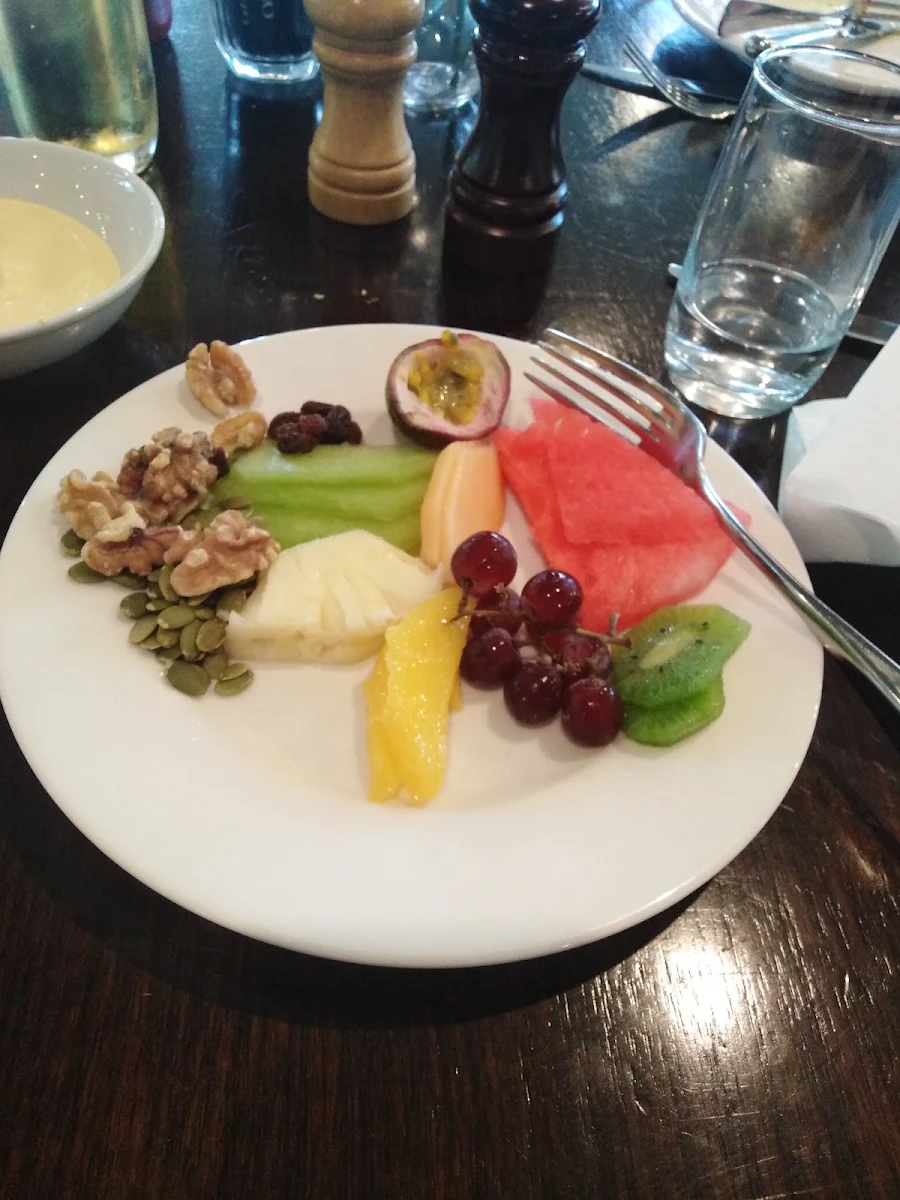 Highlights, spike bar & cafe