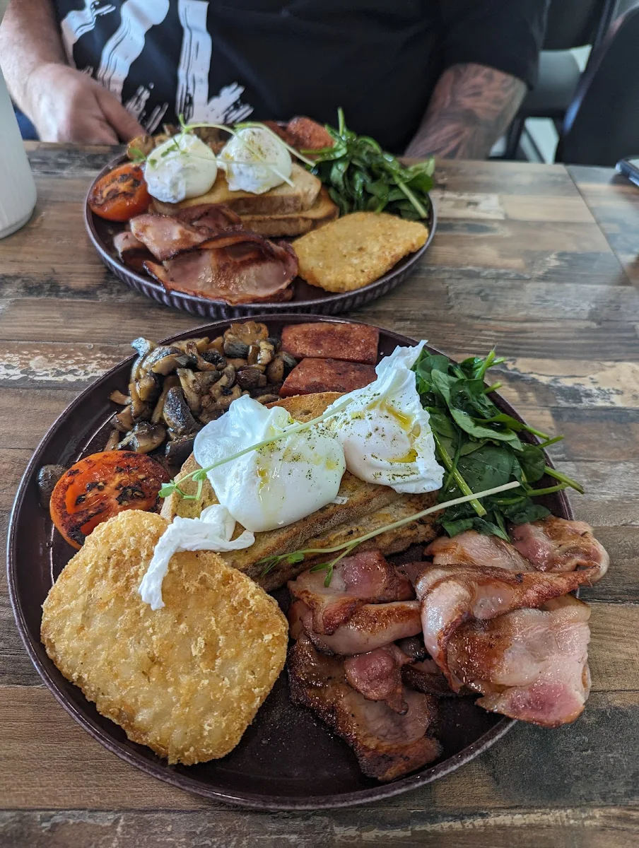 Big Breakfast, 4 Seeds Cafe
