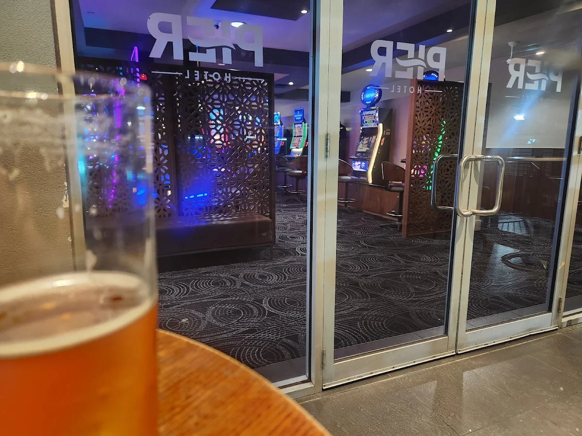 Highlights, Pier Hotel