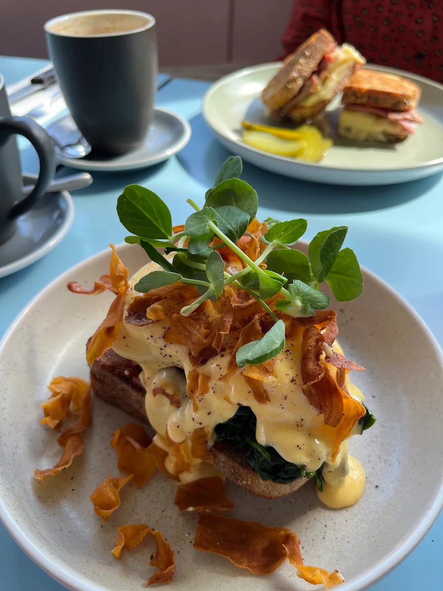 Breaky Slider, Neon Tiger Malvern