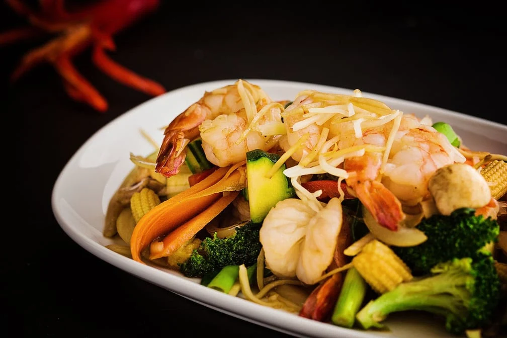 Highlights, Thai Society