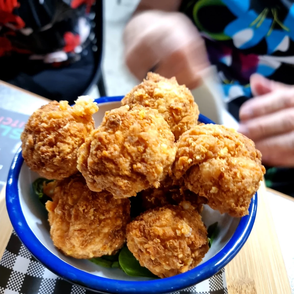 Arancini, Eight Slices Italian Kitchen