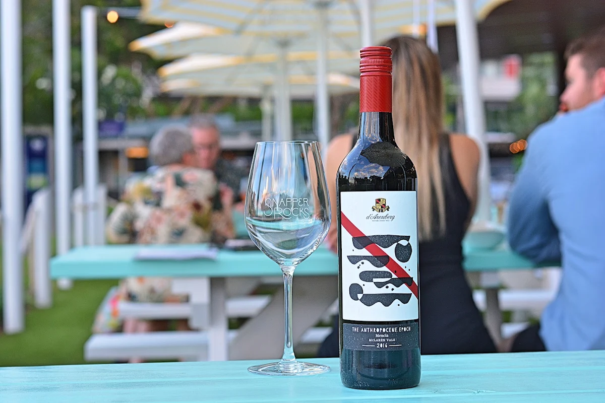 Wine, Snapper Rocks