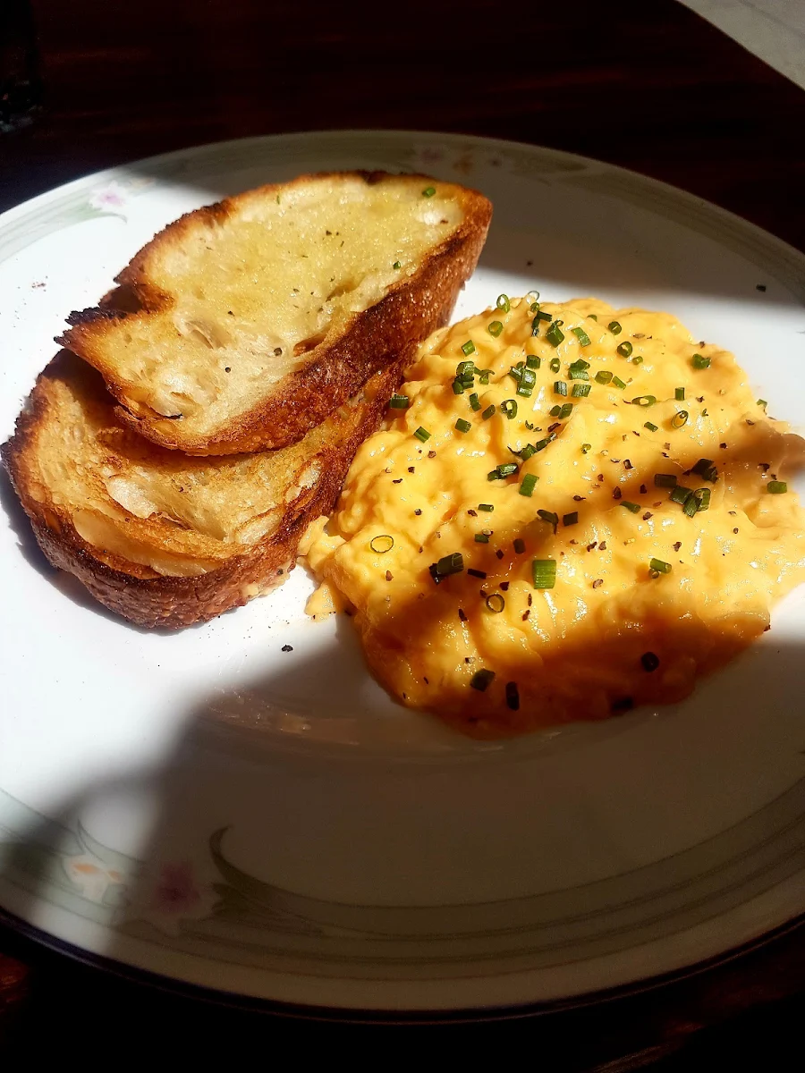 Scrambled Eggs, Glider Garden