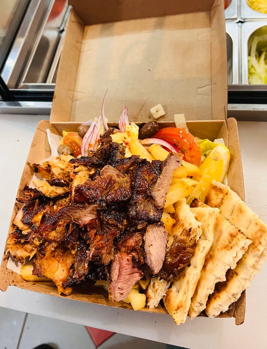 Open Gyro Plate Lamb
