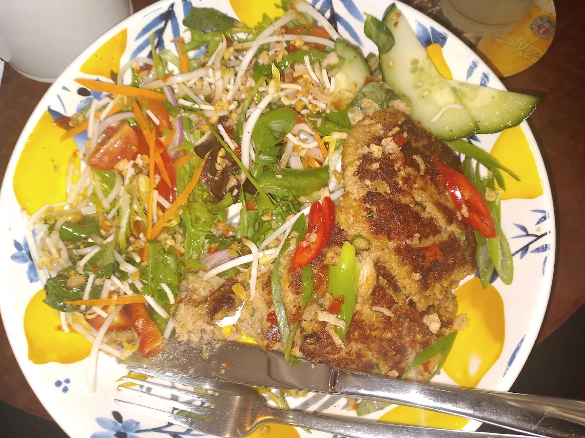 Thai Fish Cakes with Asian Salad