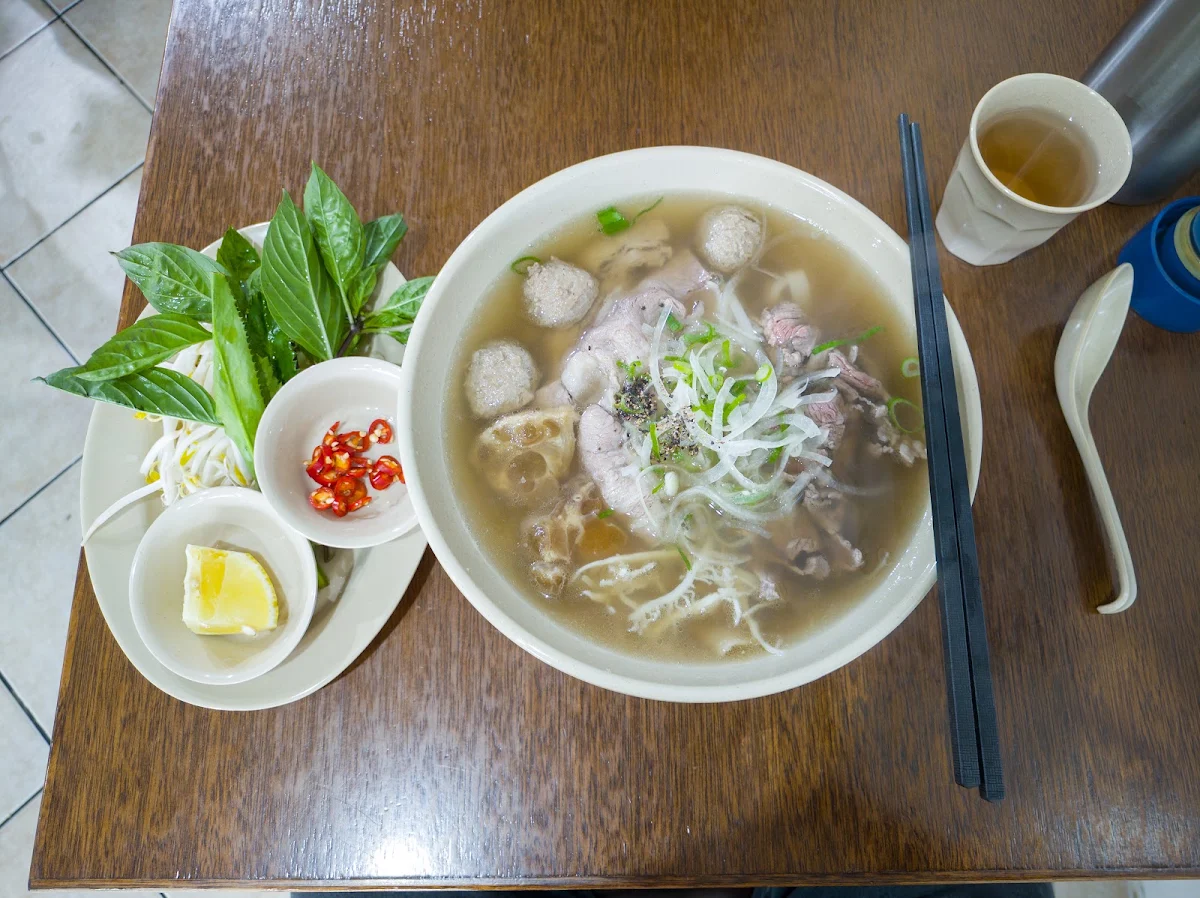 Combination Pho, PHO BA NGA