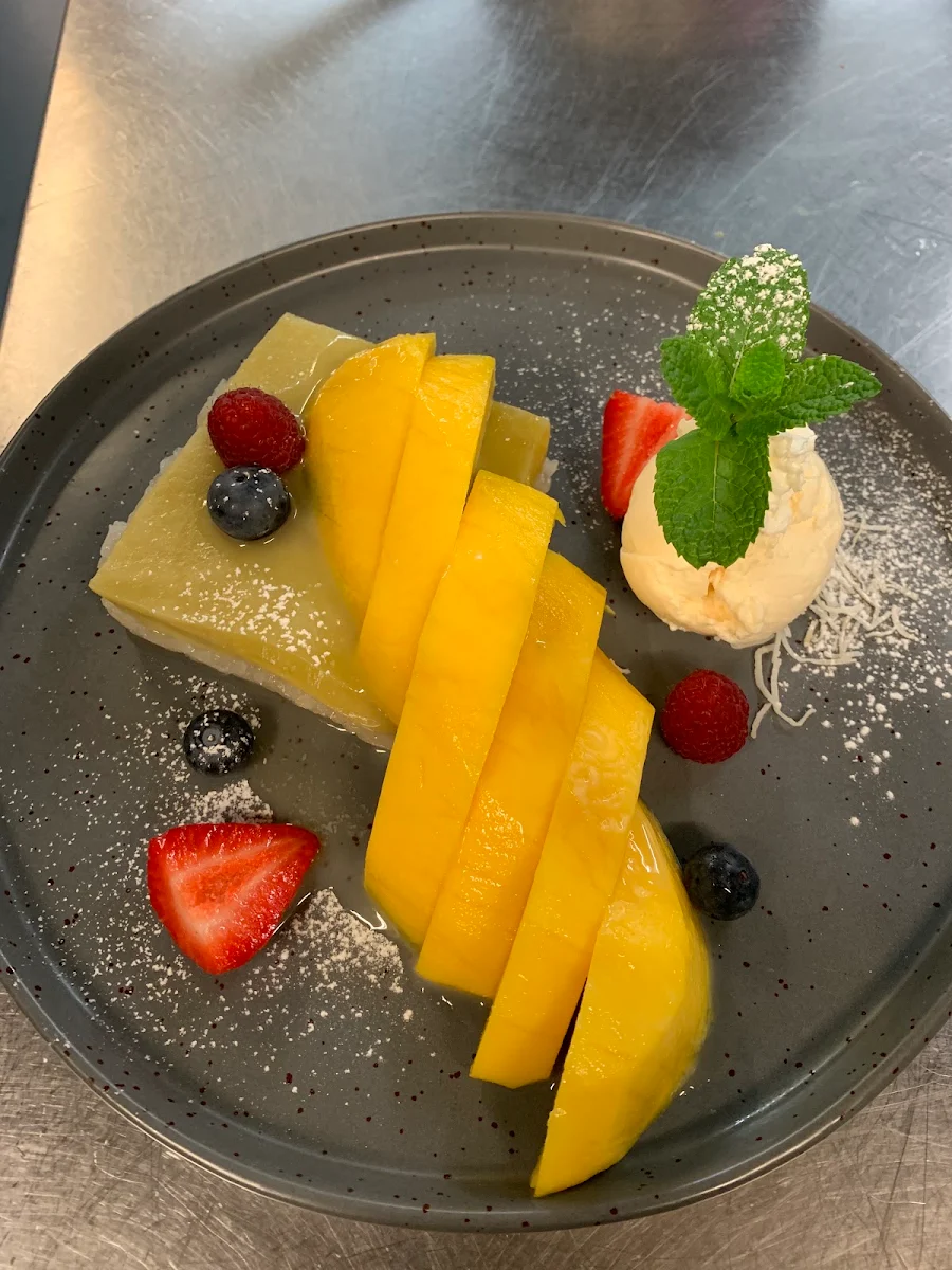 Sweet Sticky Rice with Thai Custard