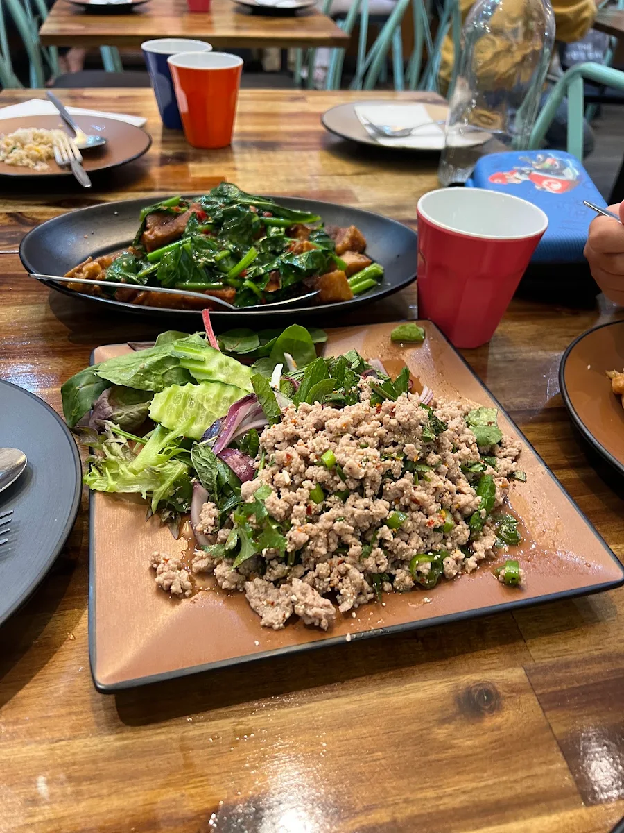 Highlights, Sam Lor THAI Restaurant