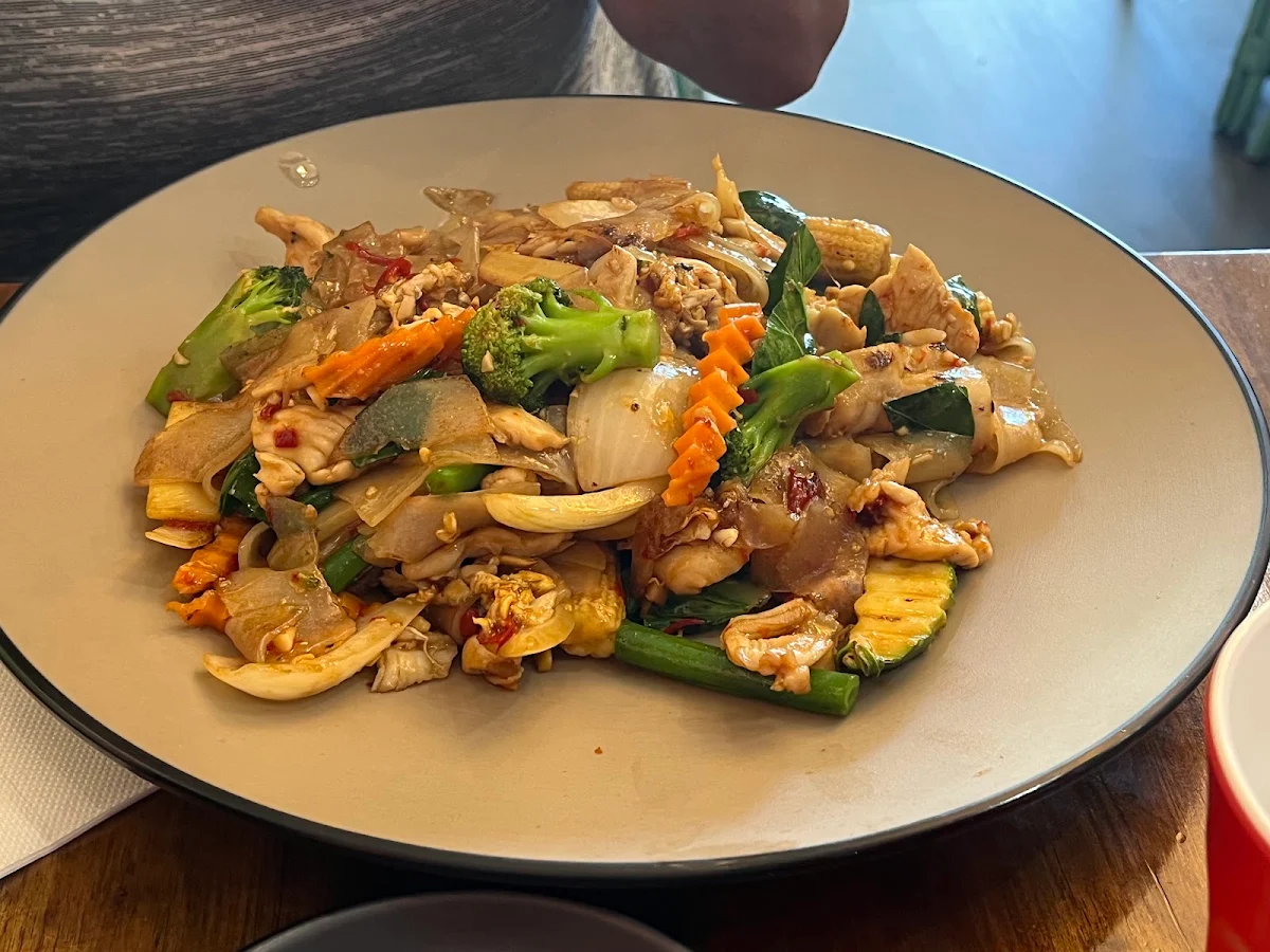 Highlights, Sam Lor THAI Restaurant