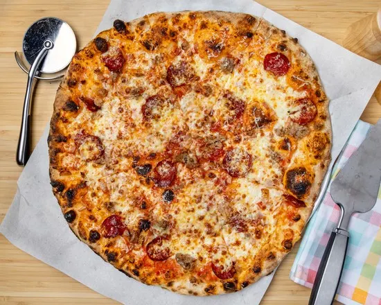 Highlights, Gerry's Deli & Pizzeria