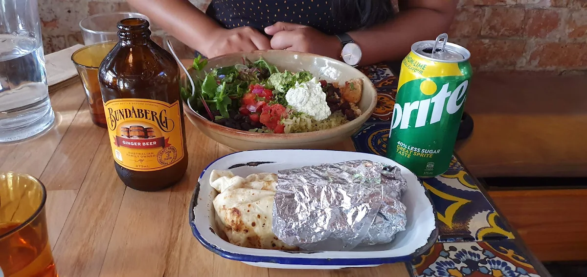 Burritos, Chica Bonita Manly