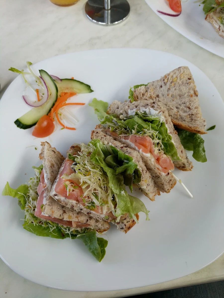 Smoked Salmon Sandwich
