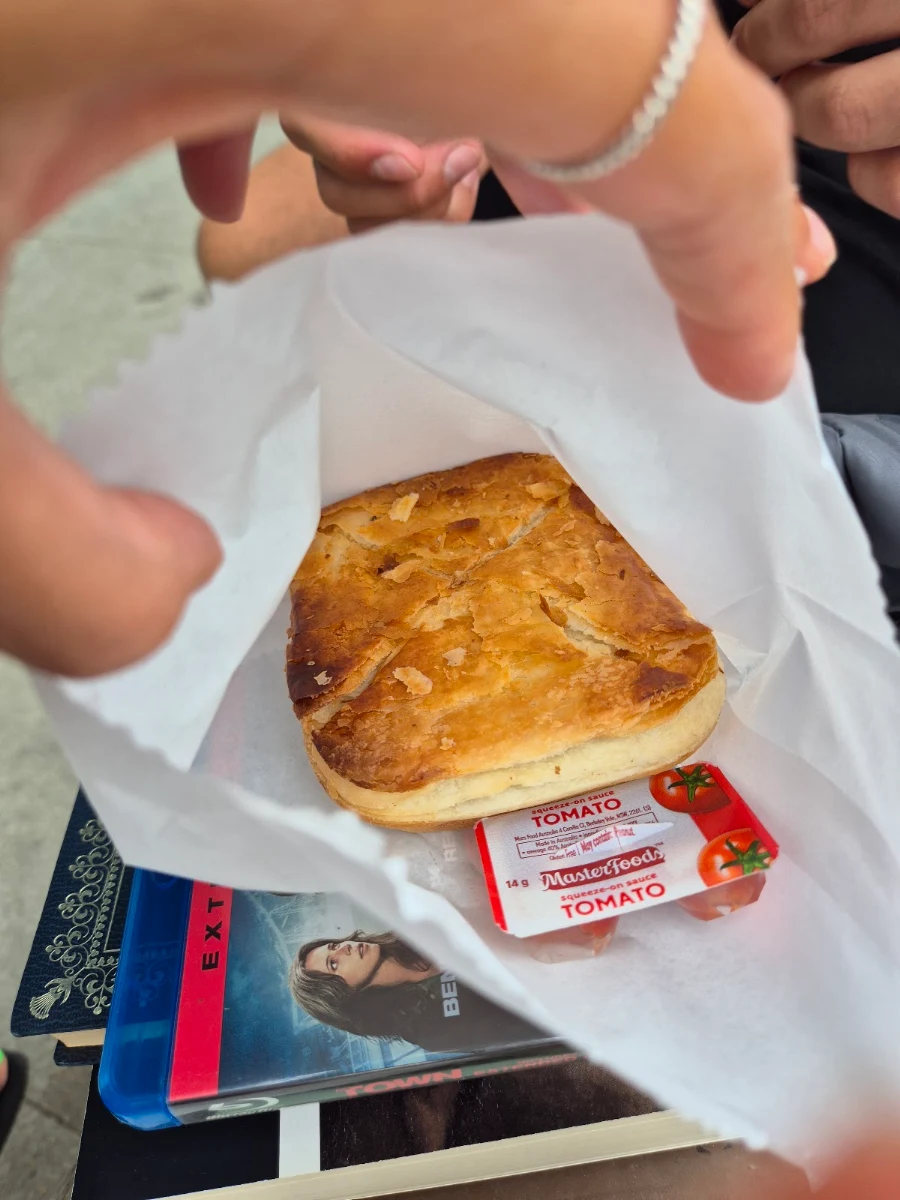 Highlights, Foster Hot Bread Shop