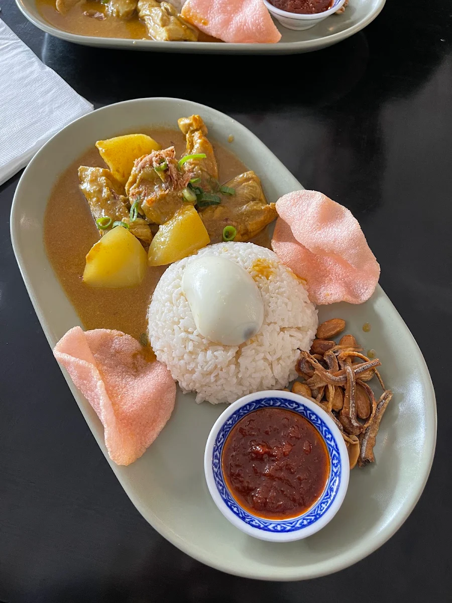 Curry Chicken Nasi Lemak