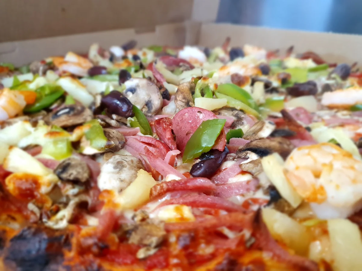 Highlights, Pat's Pizza Bar