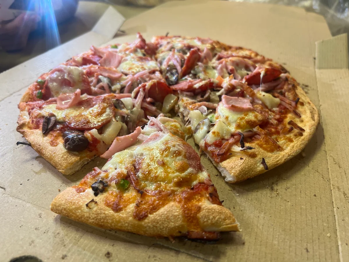 Highlights, Secret Harbour Pizza
