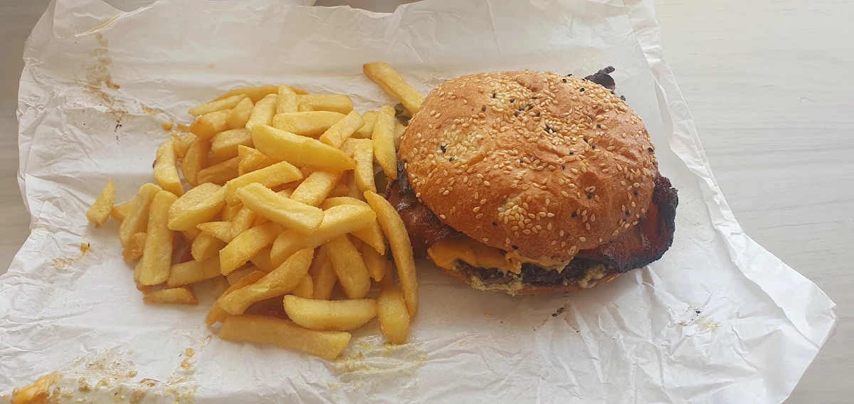 Reaper Burger, Ryan John Coffee and Kitchen