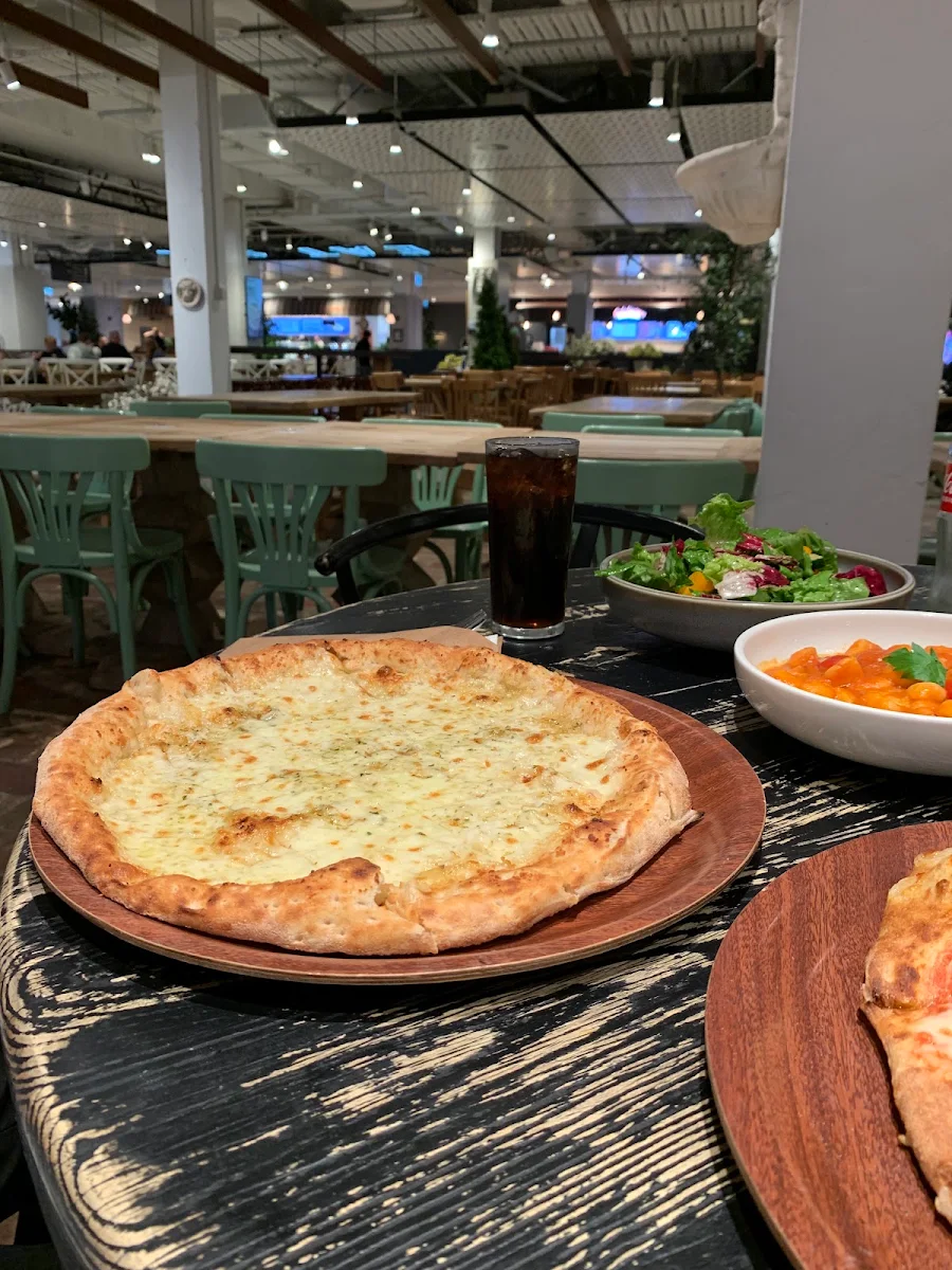 Highlights, Pizzaperta Manfredi, West HQ
