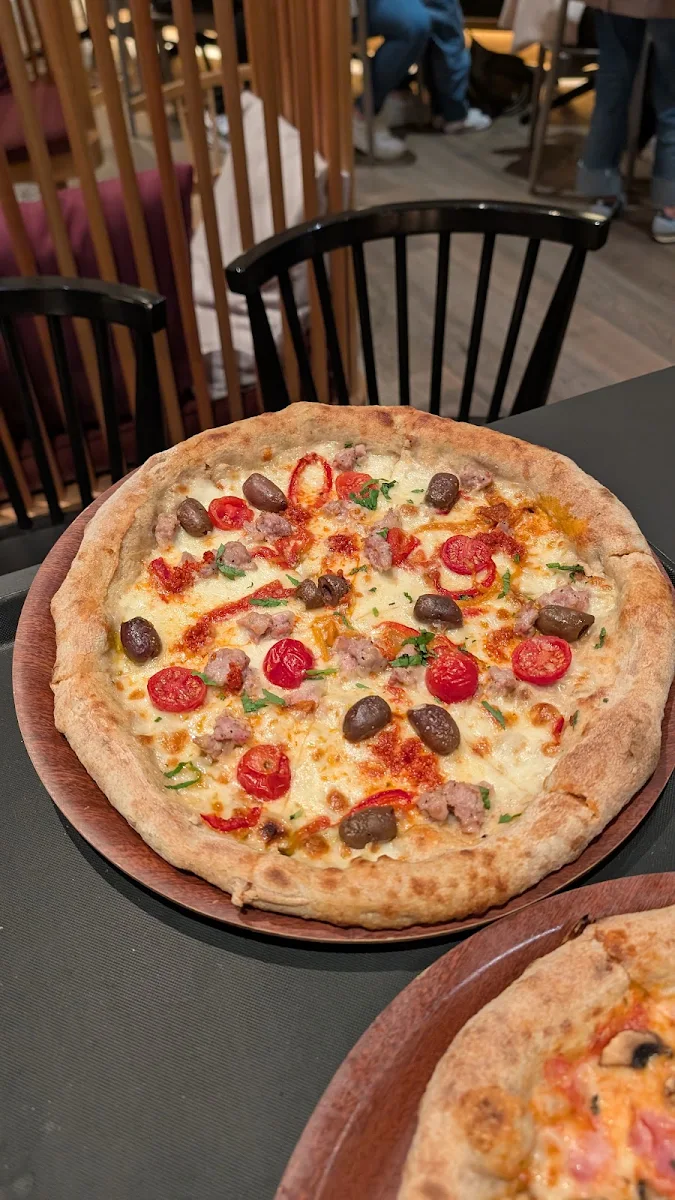 Highlights, Pizzaperta Manfredi, West HQ