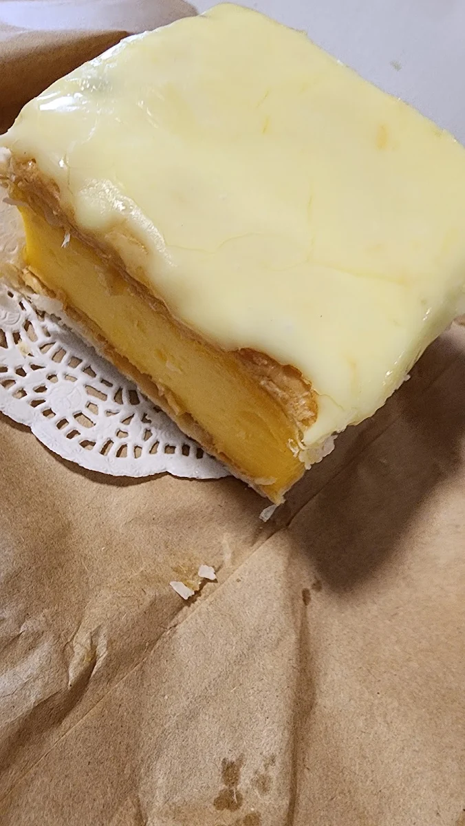 Vanilla Slice, Bundy Bakehouse