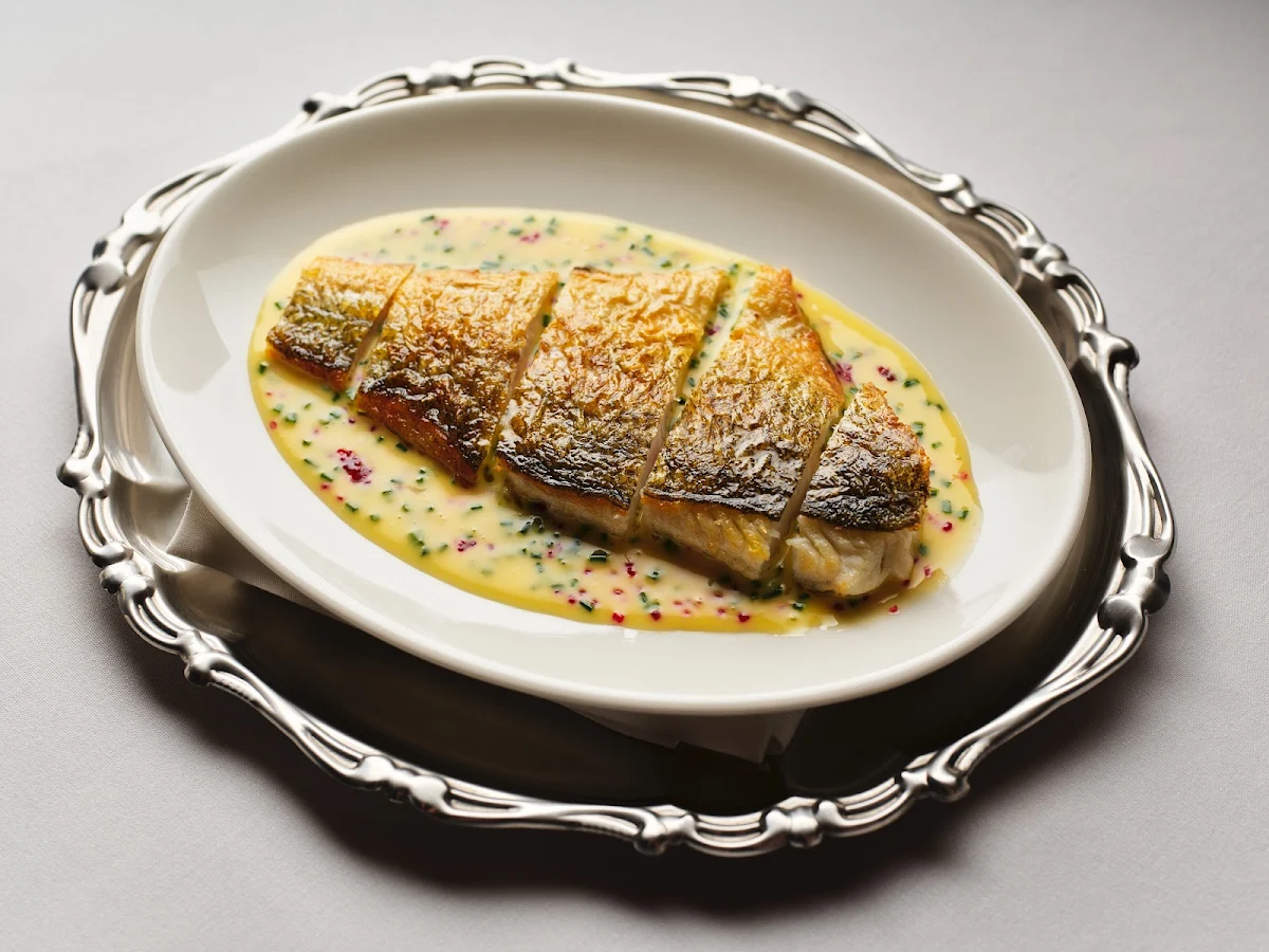 Highlights, Ananas Bar & Brasserie