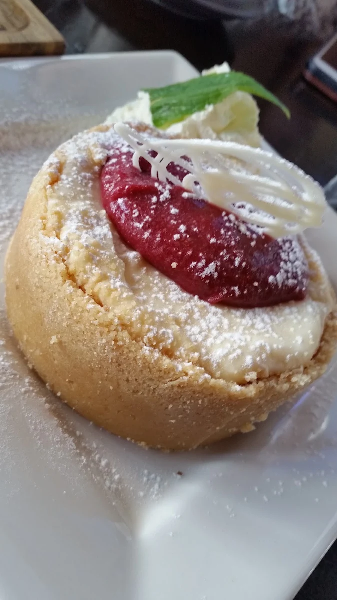 Raspberry and White Choc Cheesecake