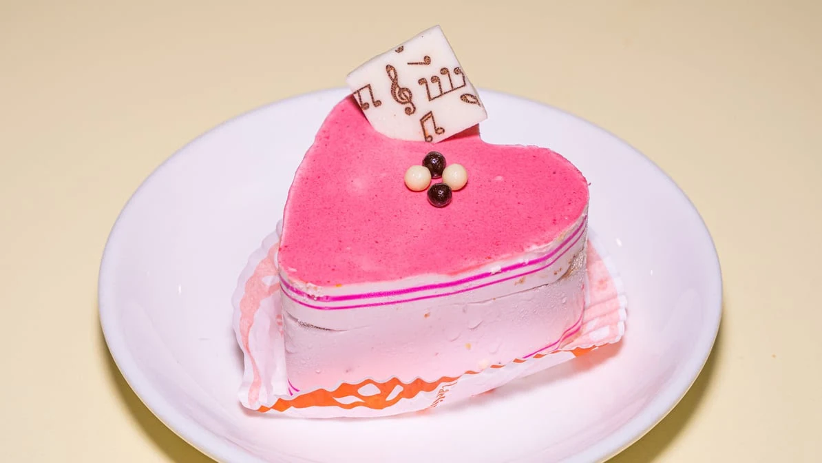 Highlights, Queen Cake Shop