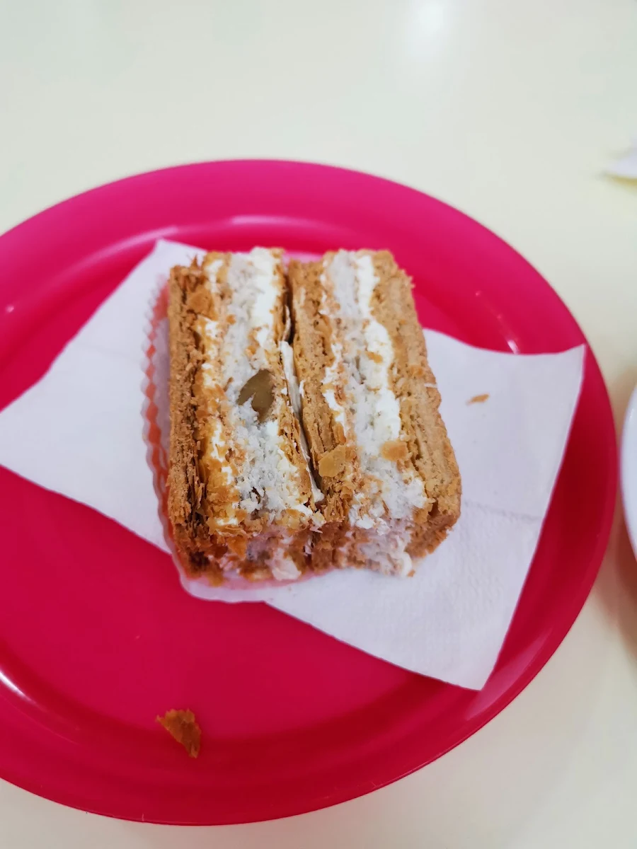 Highlights, Queen Cake Shop