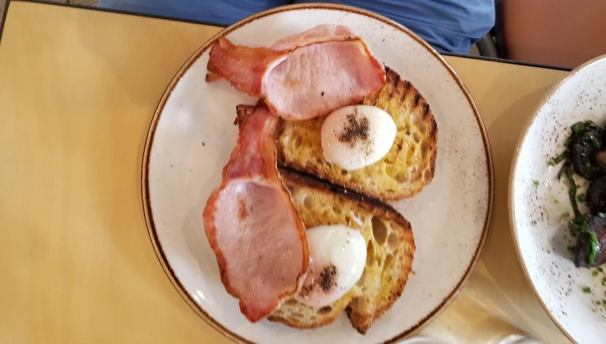 Eggs on Toast