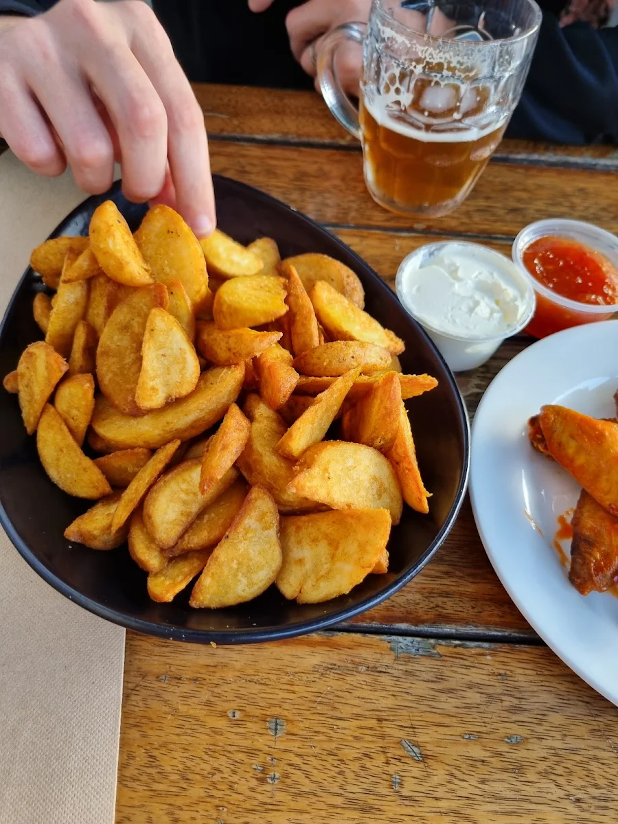 Wedges, Sydney Kings Bar Olympic Park