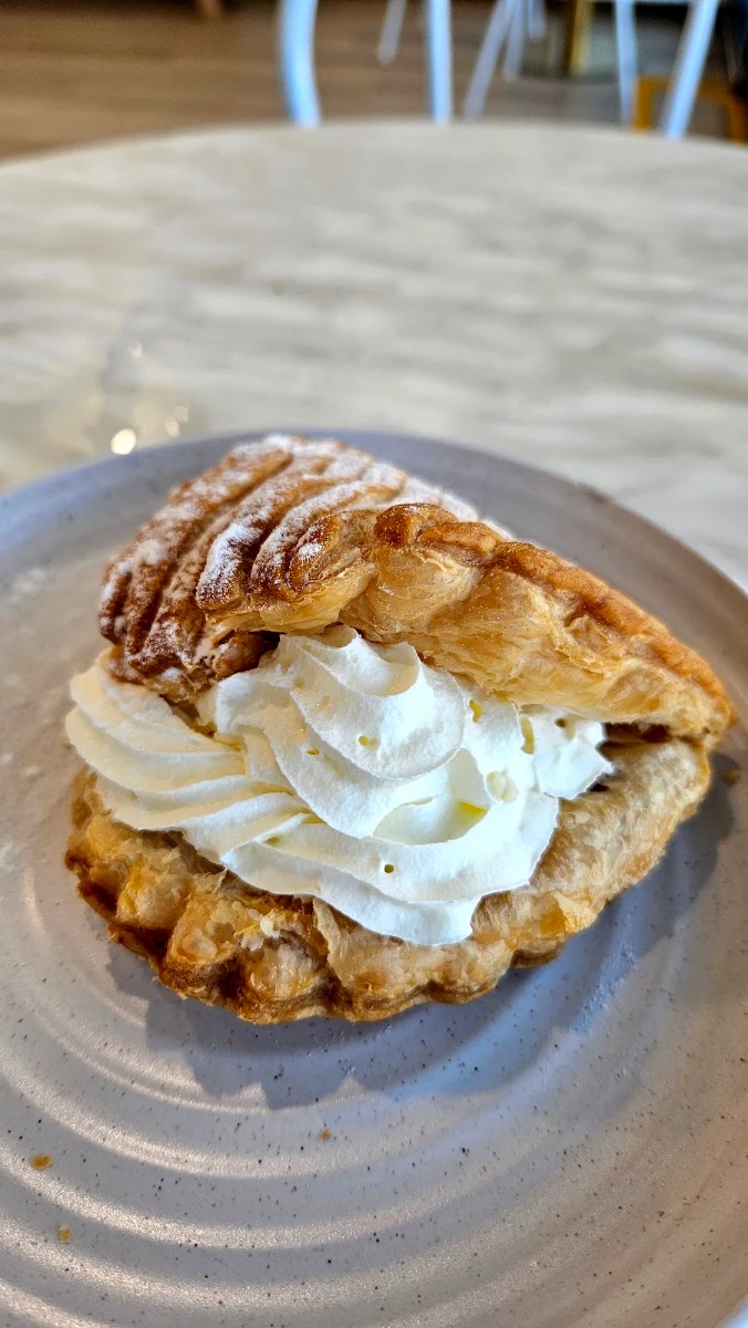 Highlights, Peterson's Patisserie